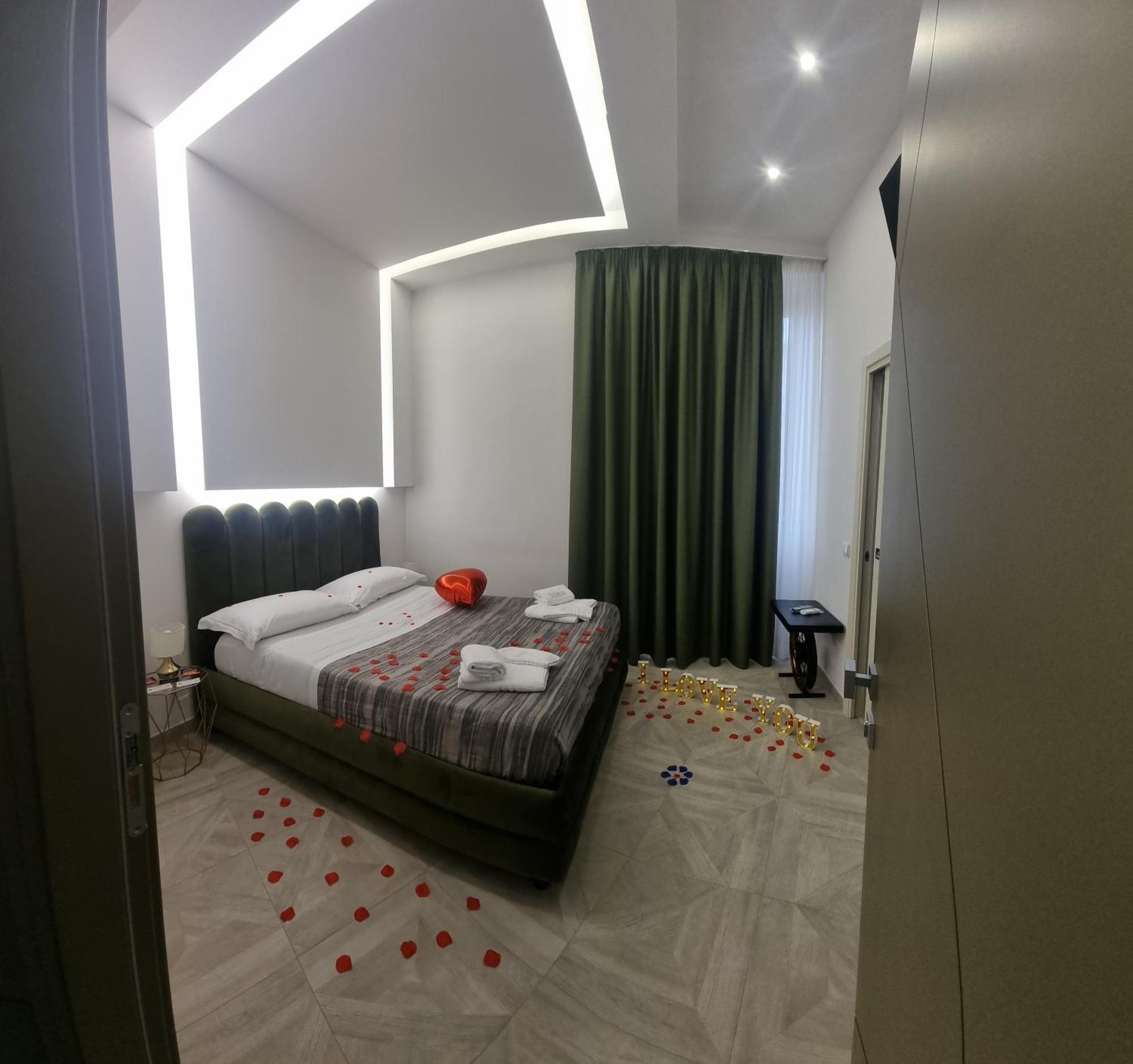 Twin Towers Naples Luxury Nápoles Exterior foto